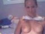 Webcam girl showing boobs